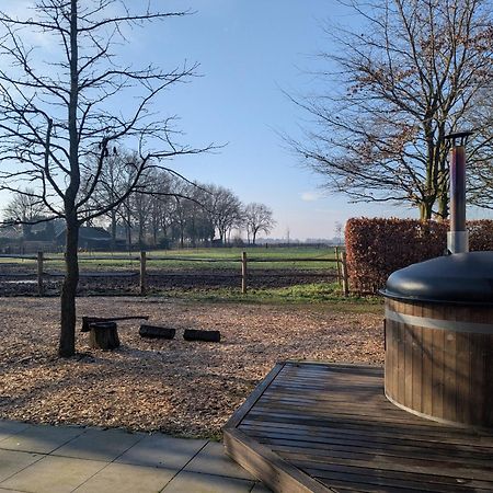 Chalet "Het Biggetje" Hottub - Sauna Volkel 外观 照片