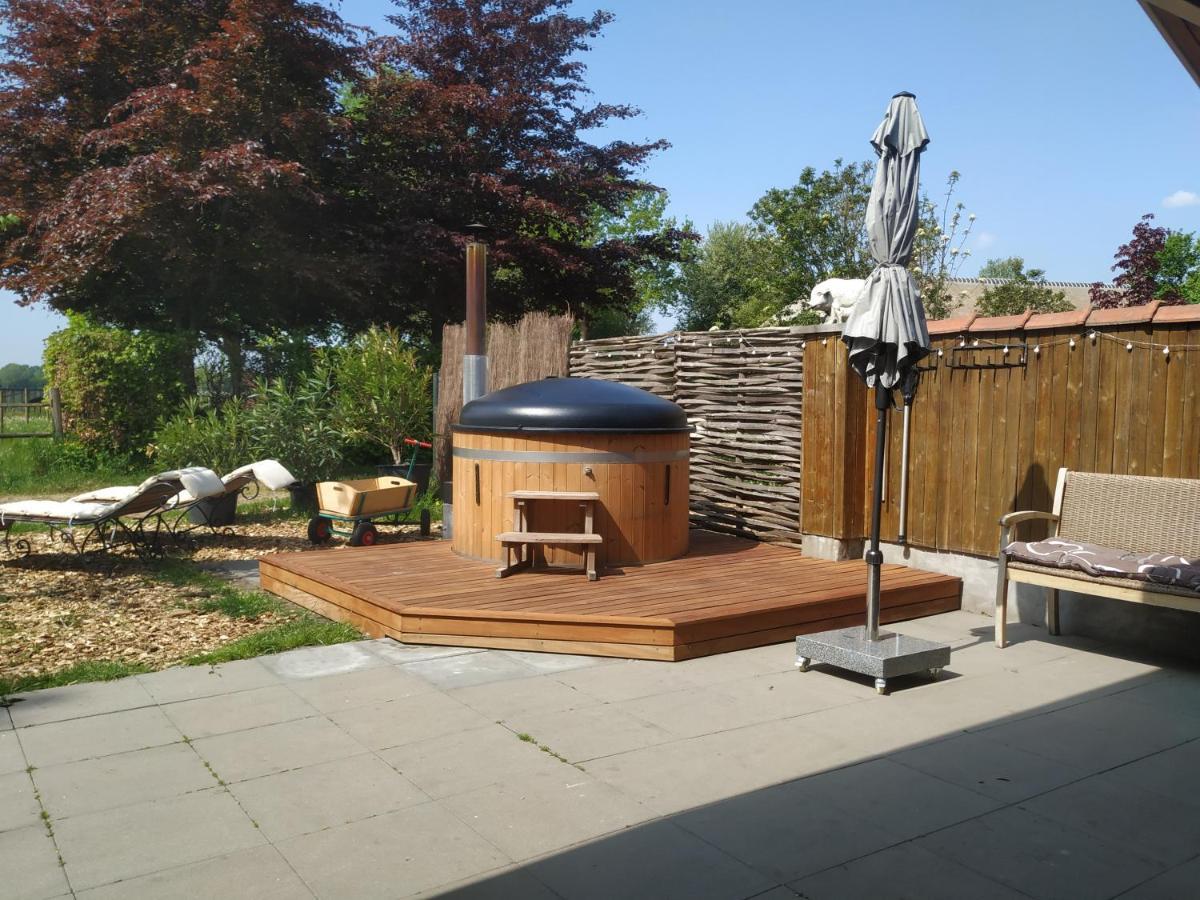 Chalet "Het Biggetje" Hottub - Sauna Volkel 外观 照片
